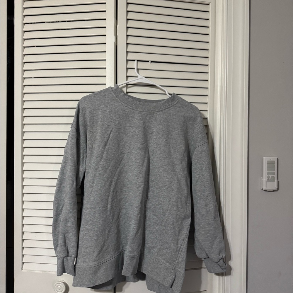 Lululemon Athletica Heather Gray Sweatshirt